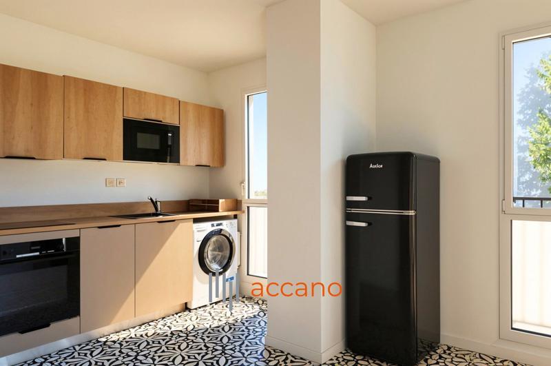 Appartement - 90 m² - 4 pièces