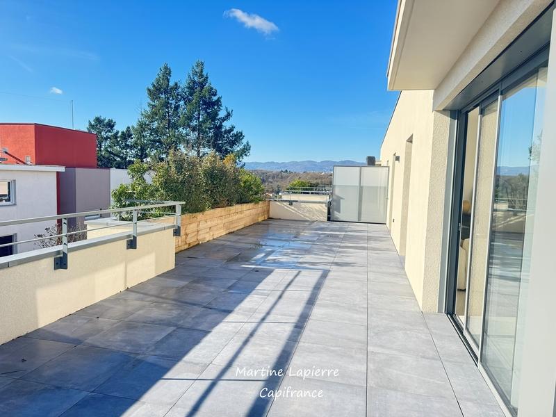 Appartement - 96 m² - 4 pièces