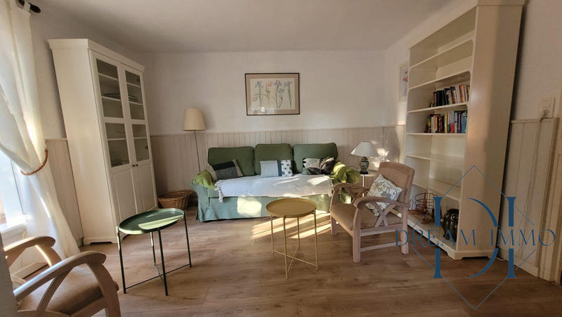 Mas - 405 m² - 17 pièces