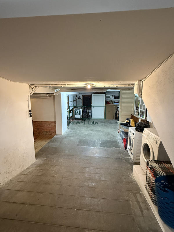 Maison - 346 m² - 8 pièces