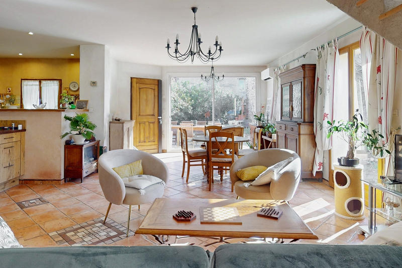 Maison - 160 m² - 5 pièces