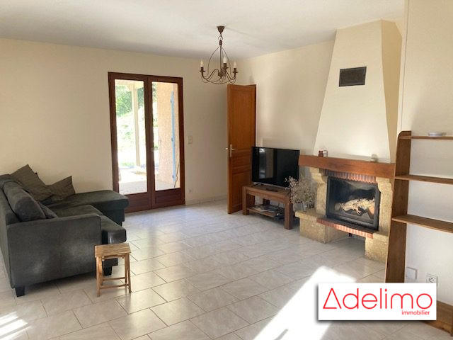 Maison - 190 m² - 8 pièces