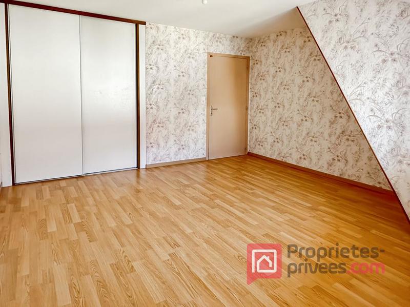 Maison - 168 m² - 11 pièces