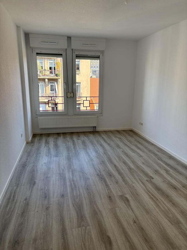 Appartement - 85 m² - 4 pièces