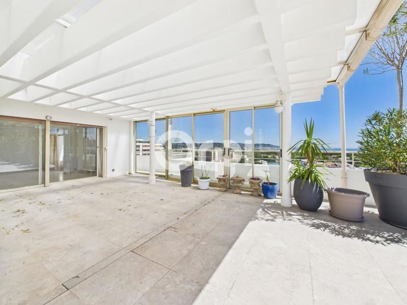 Penthouse - 147 m² - 5 pièces