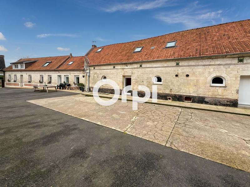 Corps de ferme - 264 m² - 7 pièces