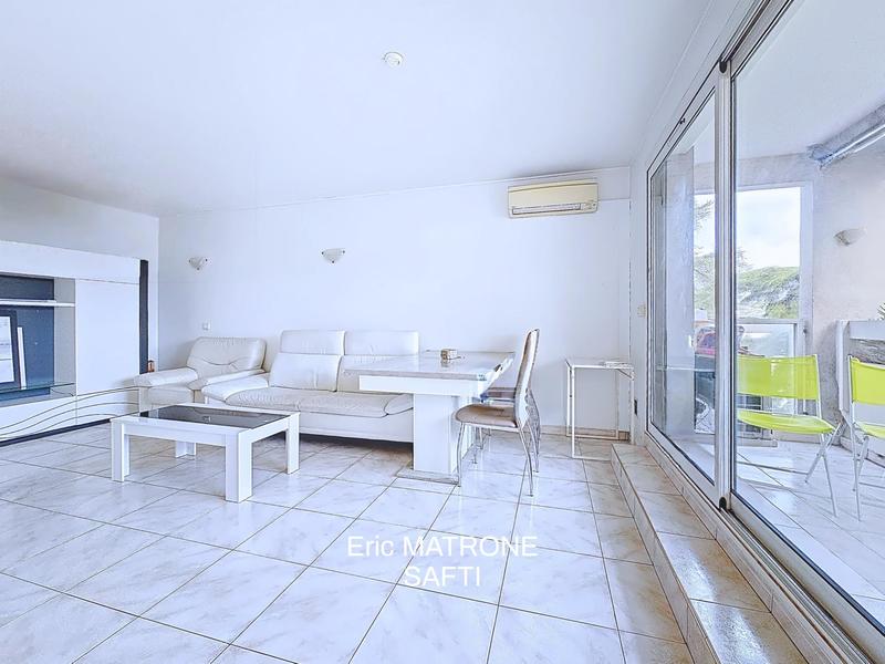 Appartement - 81 m² - 4 pièces