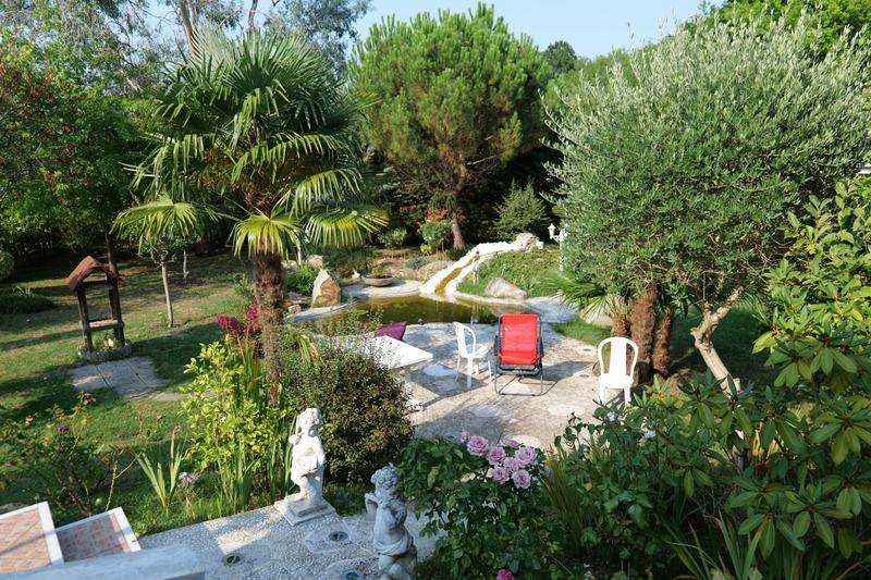 Maison - 266 m² - 8 pièces