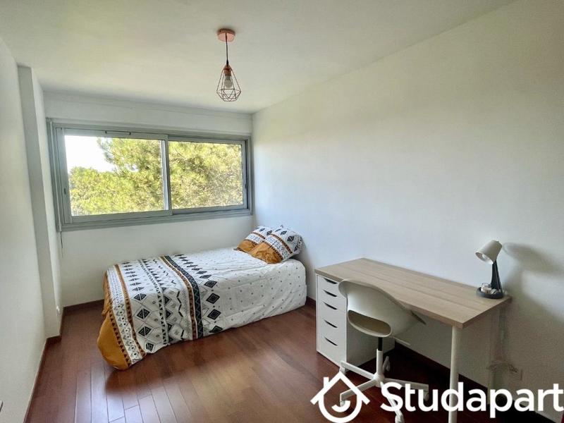 Chambre - 10 m² - 1 pièce