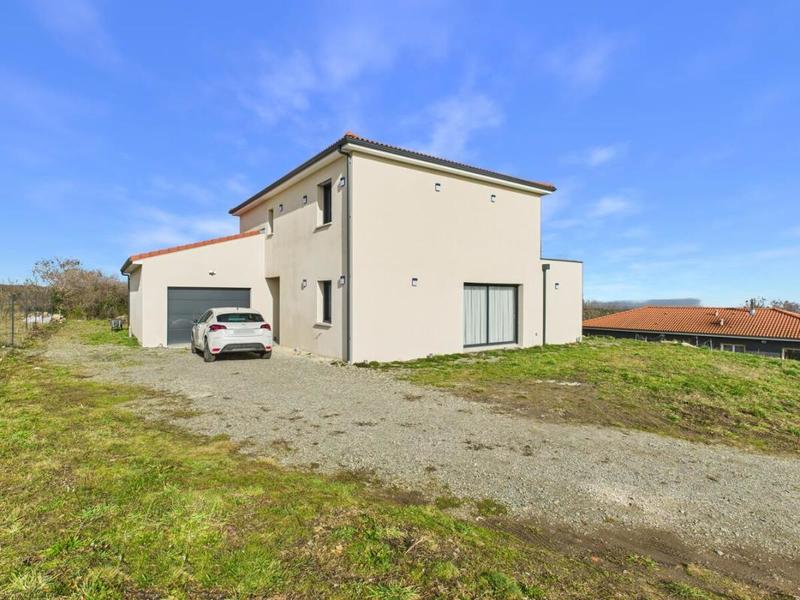 Maison - 147 m² - 6 pièces