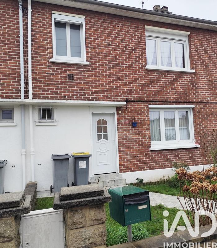 Maison - 90 m² - 5 pièces