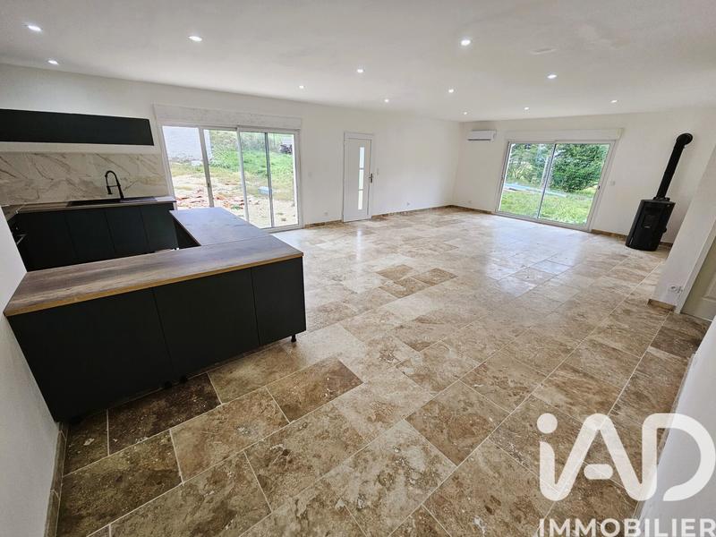 Maison - 137 m² - 5 pièces