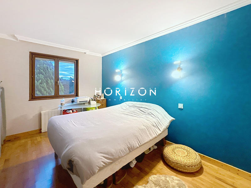 Villa - 180 m² - 8 pièces