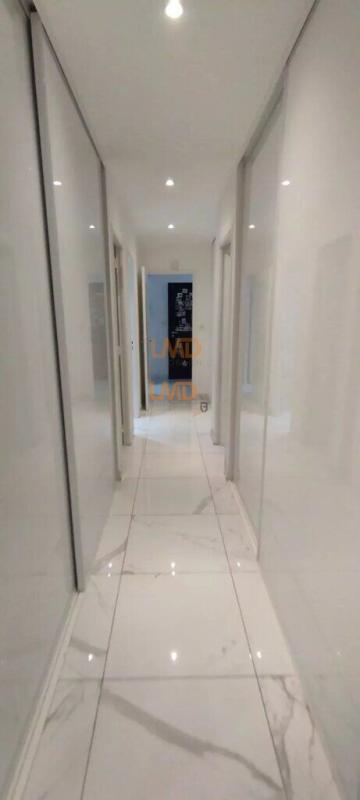 Appartement - 92 m² - 5 pièces