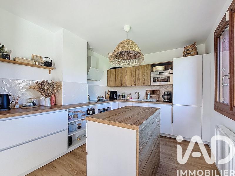 Maison - 98 m² - 5 pièces