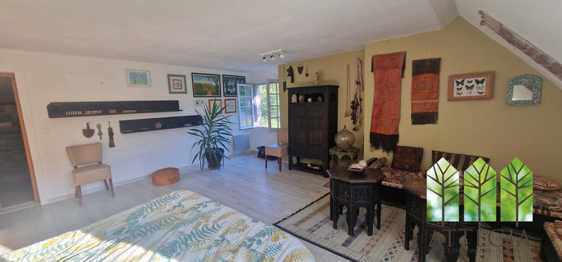 Maison - 180 m² - 6 pièces