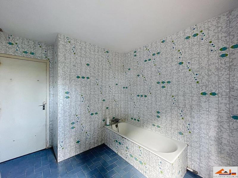 Villa - 216 m² - 8 pièces