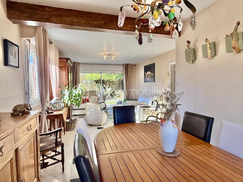 Pavillon - 150 m² - 5 pièces