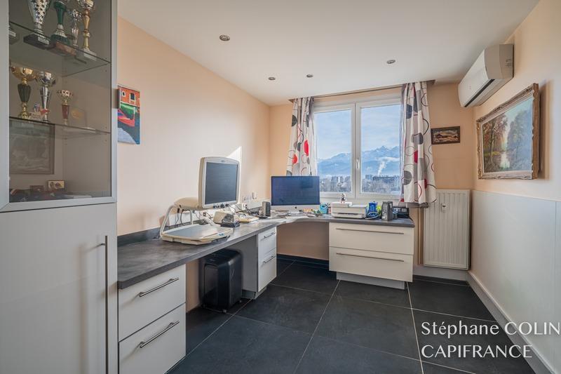 Appartement - 79 m² - 4 pièces