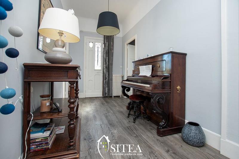 Maison - 209 m² - 5 pièces