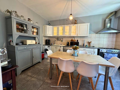 Appartement - 80 m² - 3 pièces