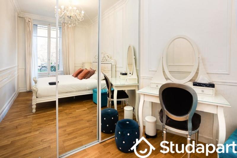 Chambre - 10 m² - 1 pièce