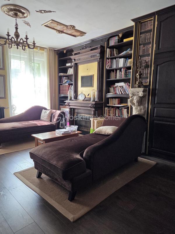 Maison ancienne - 315 m² - 10 pièces