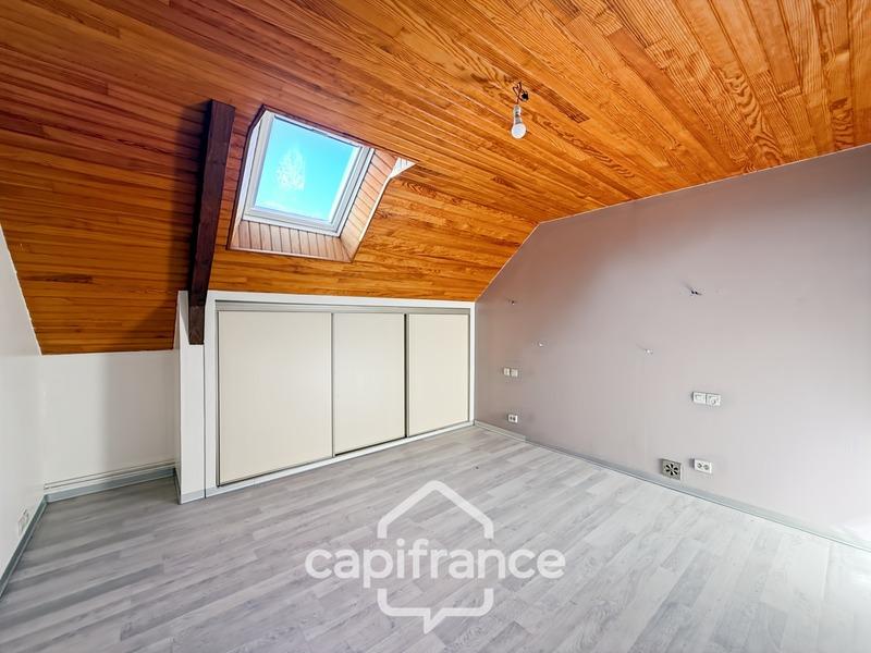 Maison - 193 m² - 9 pièces
