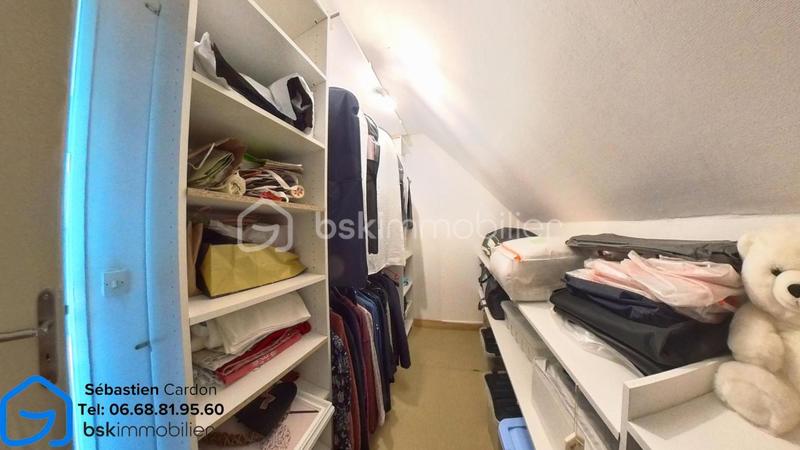 Pavillon - 100 m² - 5 pièces