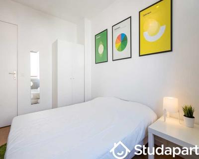 Chambre - 110 m² - 1 pièce