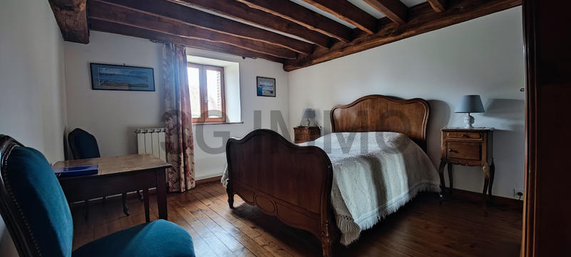 Corps de ferme - 258 m² - 9 pièces