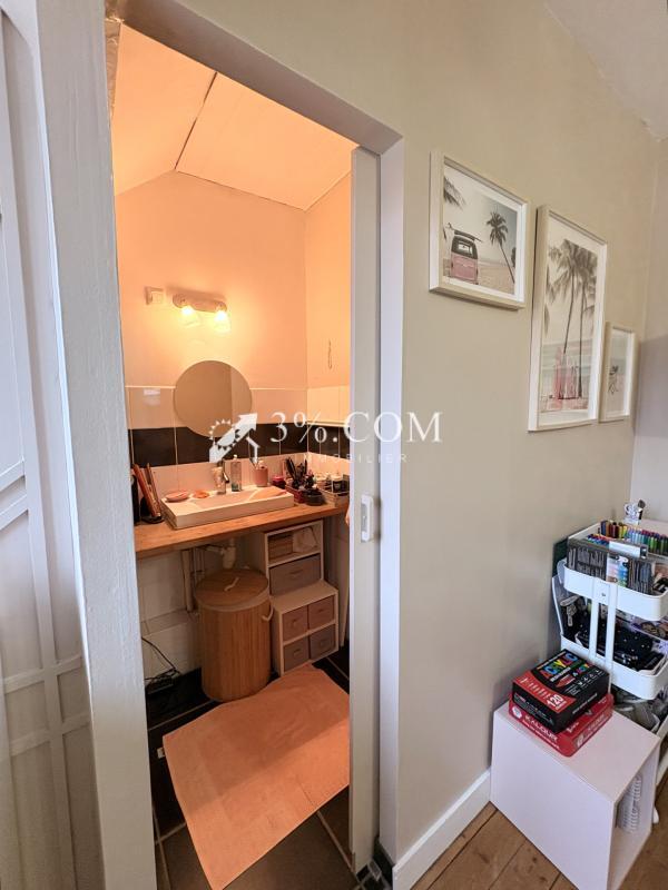 Maison - 210 m² - 10 pièces