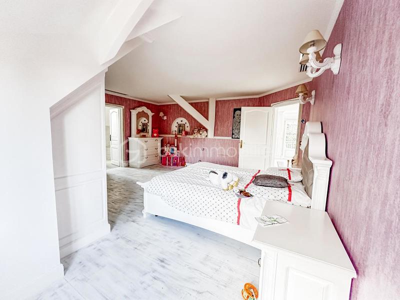 Demeure - 496 m² - 14 pièces