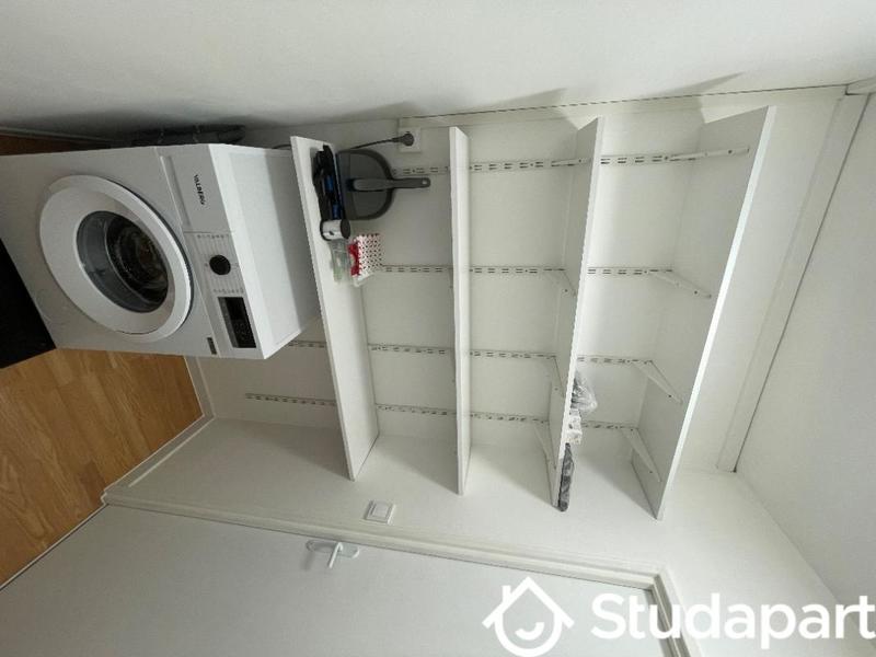 Chambre - 9 m² - 1 pièce