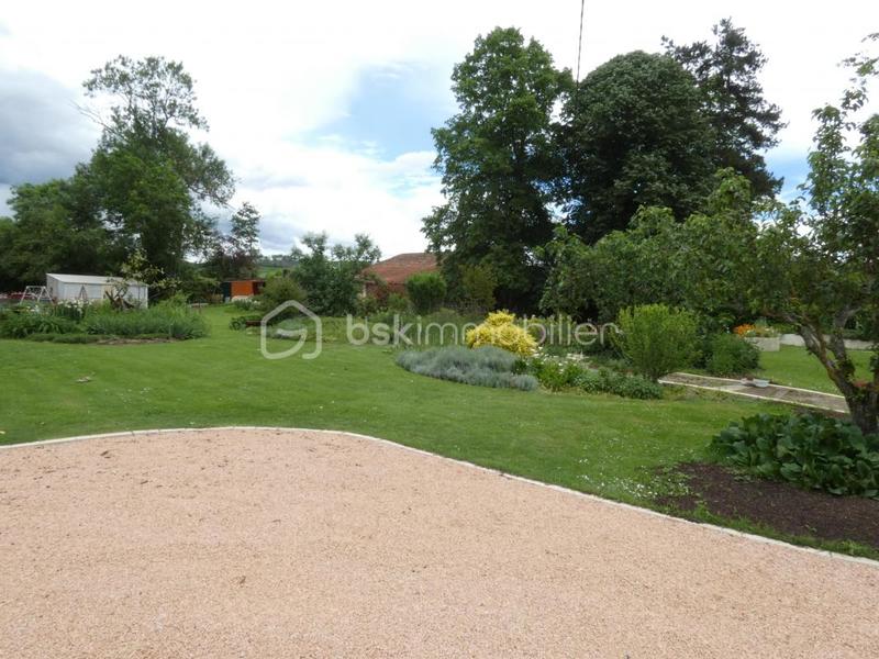 Maison ancienne - 206 m² - 6 pièces