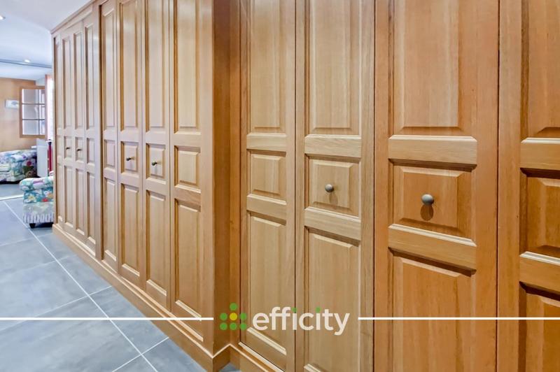 Maison - 354 m² - 10 pièces