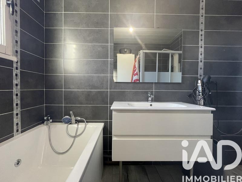 Maison - 111 m² - 5 pièces