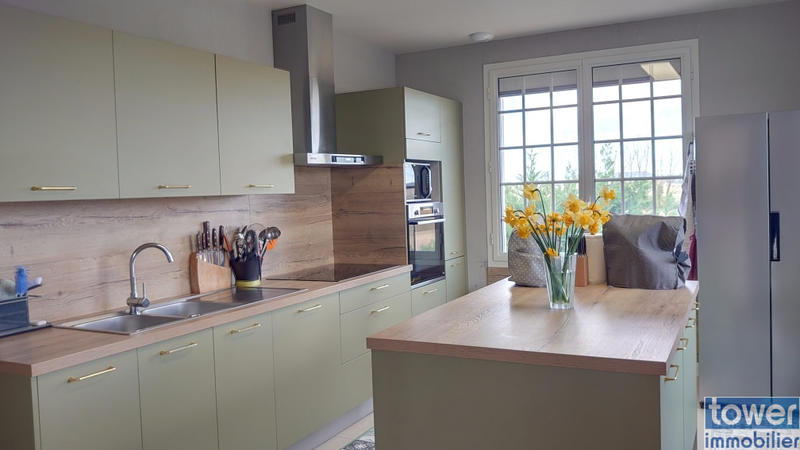 Maison - 163 m² - 6 pièces