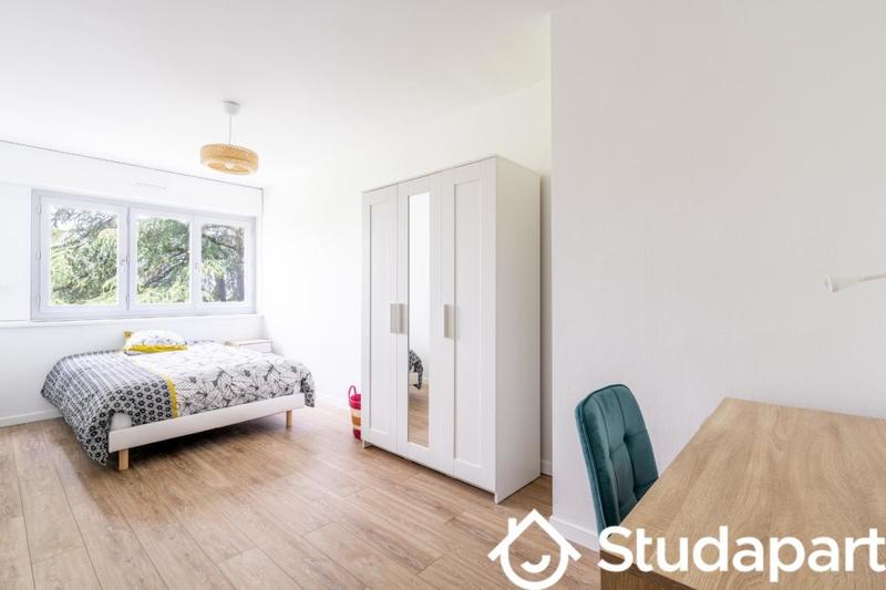 Chambre - 10 m² - 1 pièce