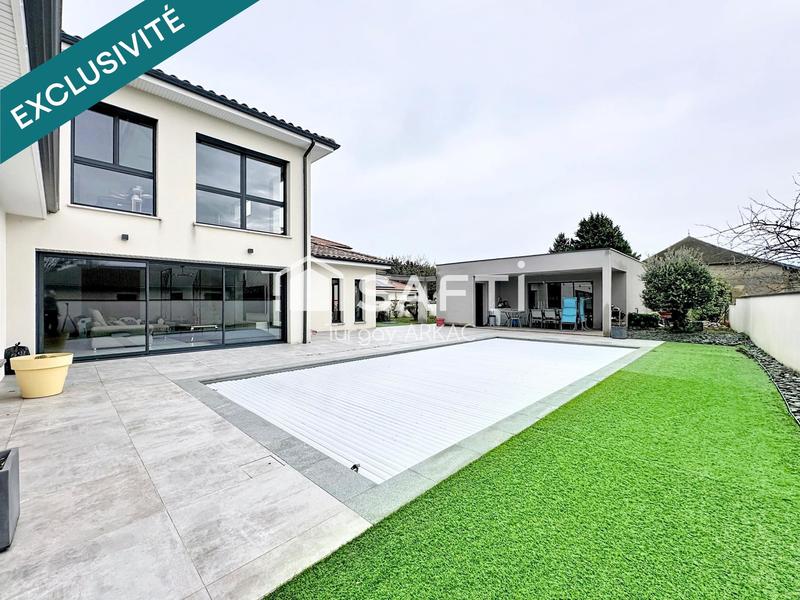 Maison - 194 m² - 6 pièces