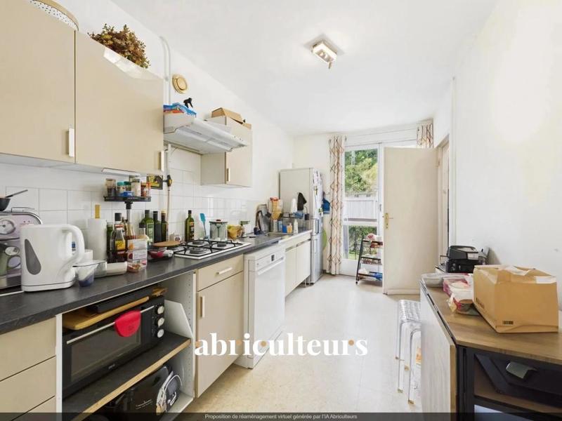 Appartement ancien - 65 m² - 3 pièces