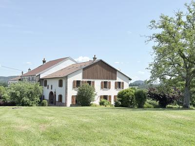 Maison - 323 m² - 11 pièces