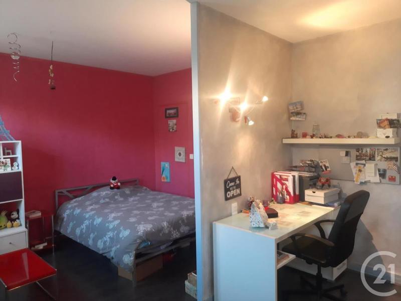 Pavillon - 186 m² - 8 pièces