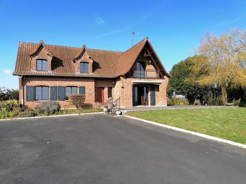 Pavillon - 192 m² - 8 pièces