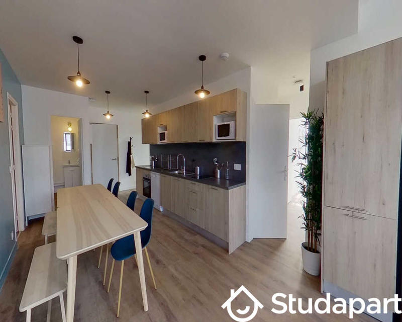 Chambre - 65 m² - 1 pièce