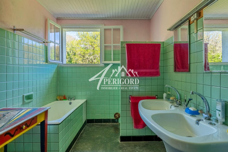 Maison ancienne - 350 m² - 10 pièces