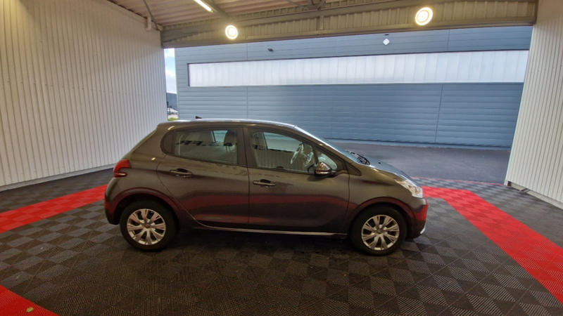 Peugeot 208 affaire Bluehdi 100 Ss Premium Pack