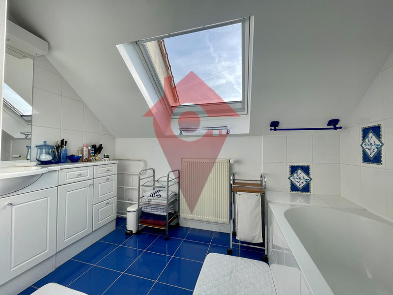 Maison - 155 m² - 7 pièces