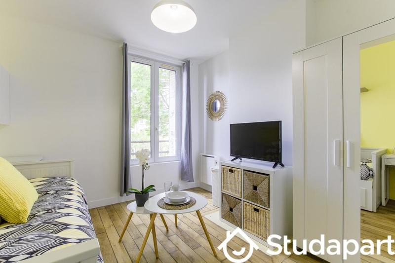 Chambre - 10 m² - 1 pièce