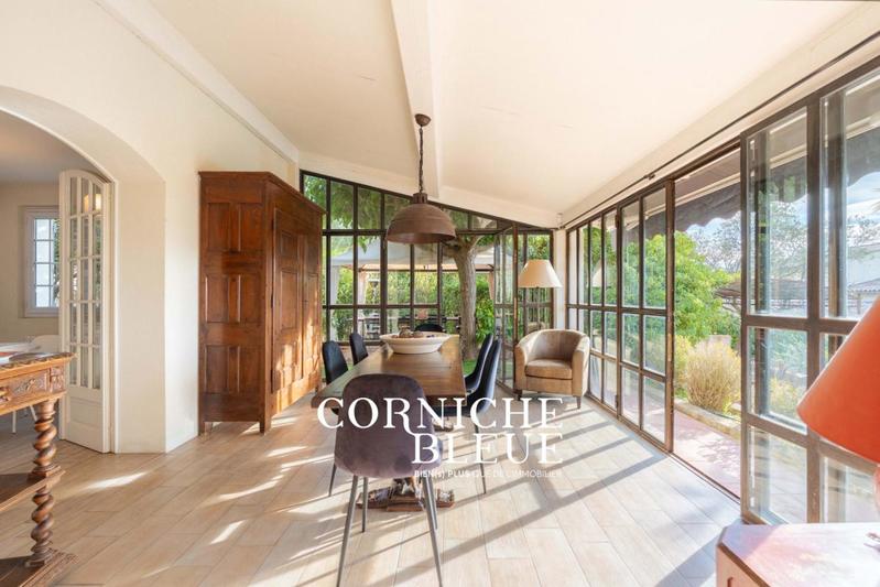 Villa - 190 m² - 7 pièces